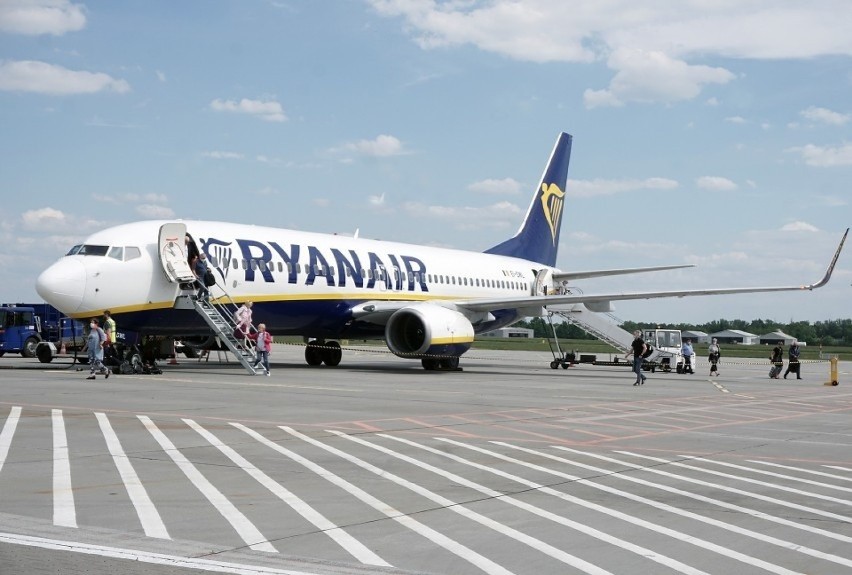 Zmiany w rozkładzie lotów z Łodzi. Ryanair w styczniu...