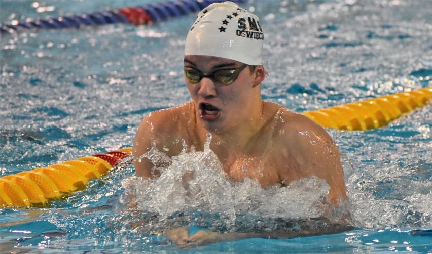 Bartosz Loter, pływak Unii Oświęcim, z przepustką na mistrzostwa Europy juniorów w Belgradzie. ZDJĘCIA