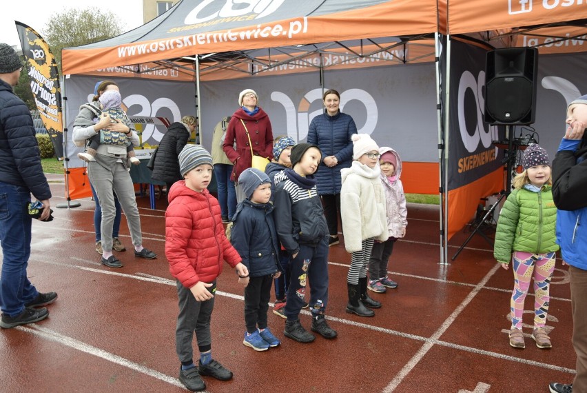  W Skierniewicach odbył się  Bieg Niepodległości dla Dzieci i Młodzieży