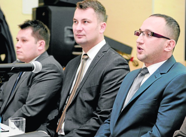 Michał Baszkiewcz (z prawej) nie będzie już informatykiem w urzędzie gminy