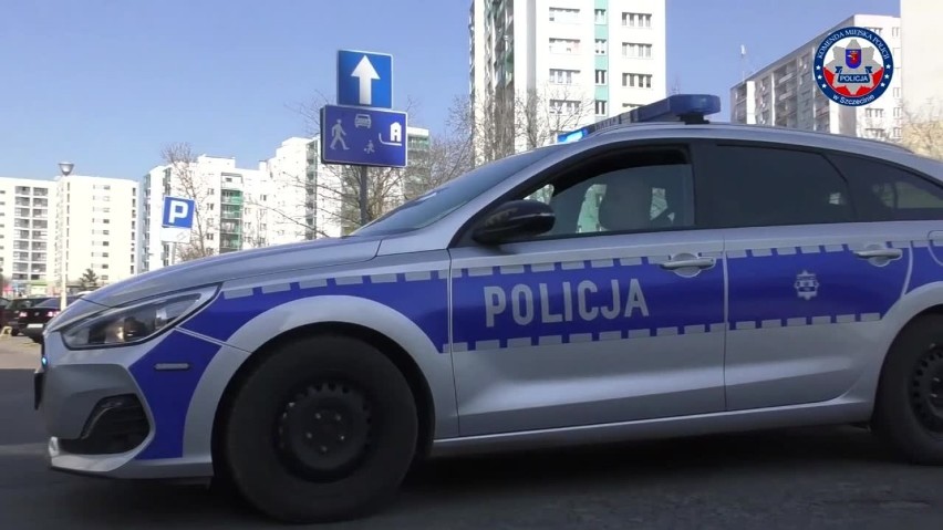 #ZostańWDomu. Policja z radiowozów nawołuje do pozostania w domach 