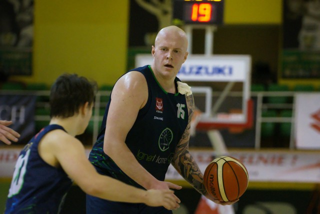 Basket Nysa gra dzisiaj z sąsiadem z tabeli. To wyjazdowy mecz w Kościanie.