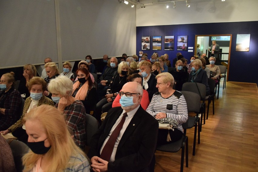 Koncert muzyki polskiej w Muzeum Ziemi Wieluńskiej z okazji 103. rocznicy odzyskania przez Polskę niepodległości FOTO, VIDEO