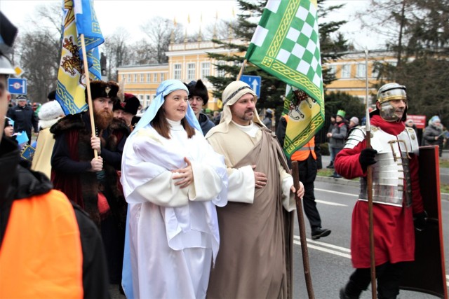 W tym roku orszak odbywał się pod hasłem „Niechaj prowadzi nas gwiazda”.