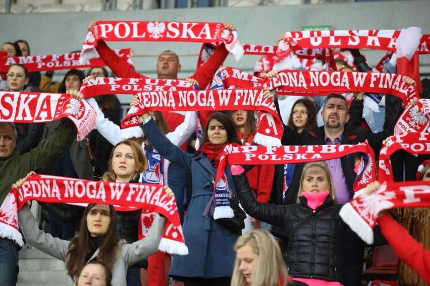 19.09.2021, Kraków: kibice podczas meczu o brązowy medal ME...