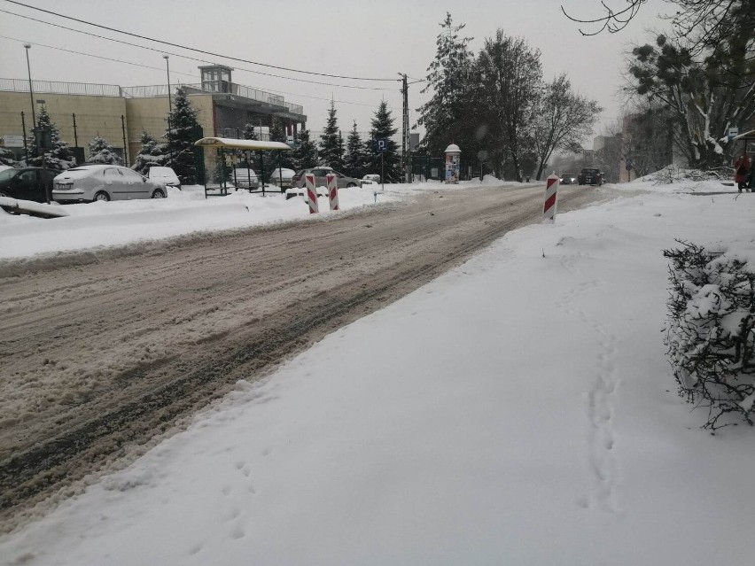 Na ulicach Sandomierza panują bardzo trudne  warunki do...