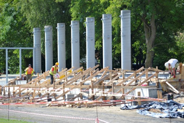 Nowy Dwór Gdański. Ruszyły prace remontowe na miejskim stadionie