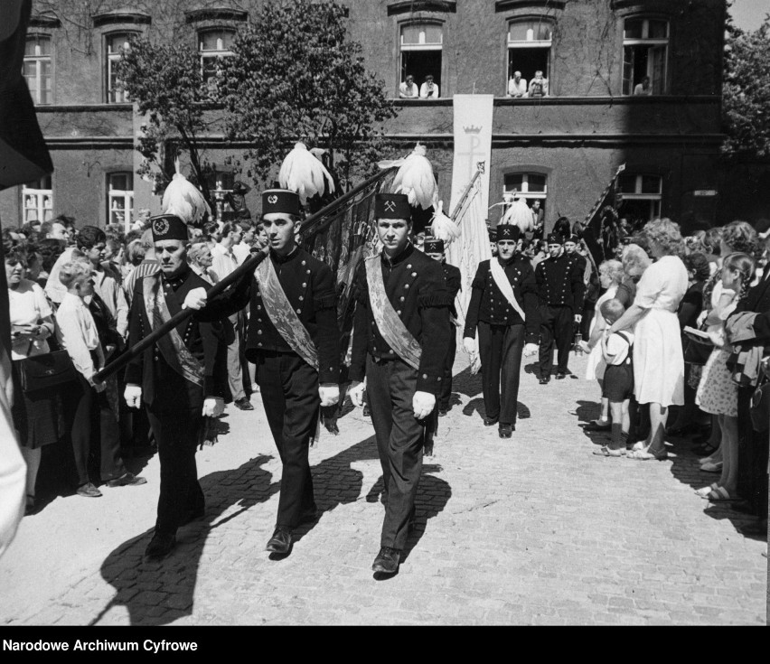 Wystawa przed Archiwum Państwowym w Opolu. 55 lat temu obraz Matki Boskiej Częstochowskiej integrował ludzi