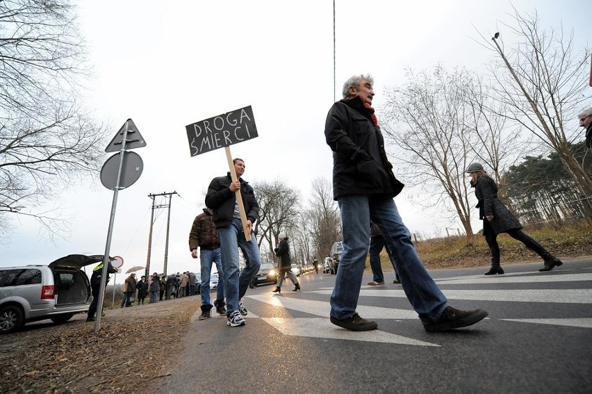 Protestowali mieszkańcy ulicy Biskupińskiej [ZDJĘCIA]