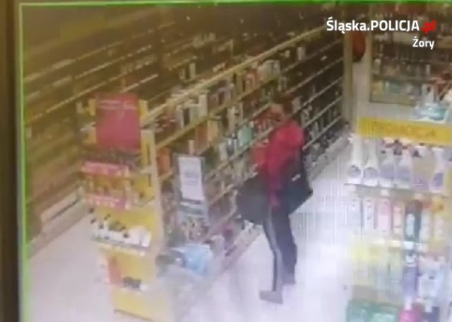 Policja szuka tej kobiety. Jest podejrzana o kradzież perfum w drogerii