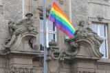 Pride Week 2017: Tęczowe flagi zawisły na poznańskich ulicach