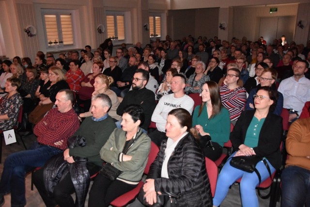 Wspaniały spektakl! Pełna sala! I oni - Lokalna Grupa Teatralna!