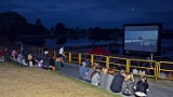 Lato filmowe w plenerze. Można obejrzeć film na plaży