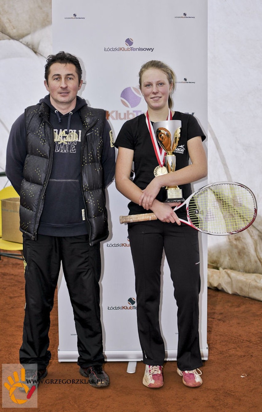 Potęga młodzieżowego tenisa dziewcząt w Łodzi