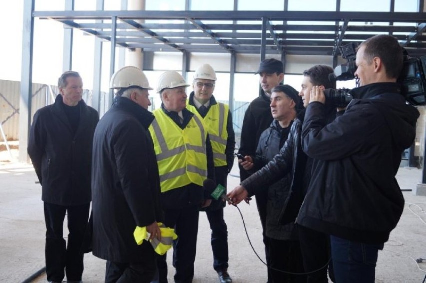 Marszałek województwa wizytował lotnisko w Szymanach