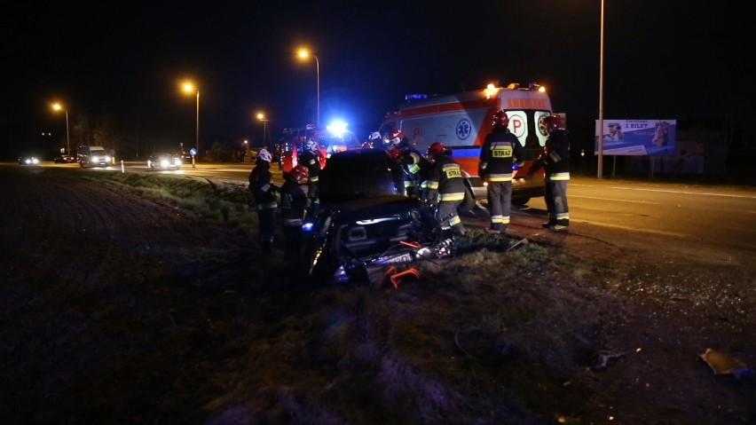 Wypadek w Swarzewie (13.11.2016): Honda Civic w rowie