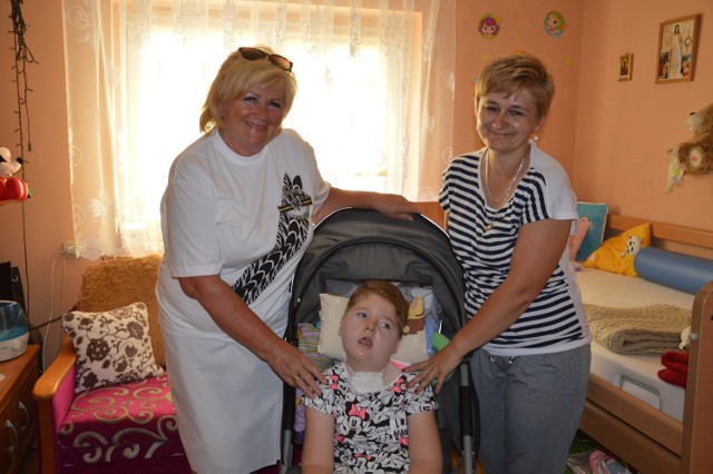 We wtorek, 20 czerwca, Urszula Miara w imieniu klubu motocyklowego, przekazała zebrane pieniądze rodzinie Martynki.