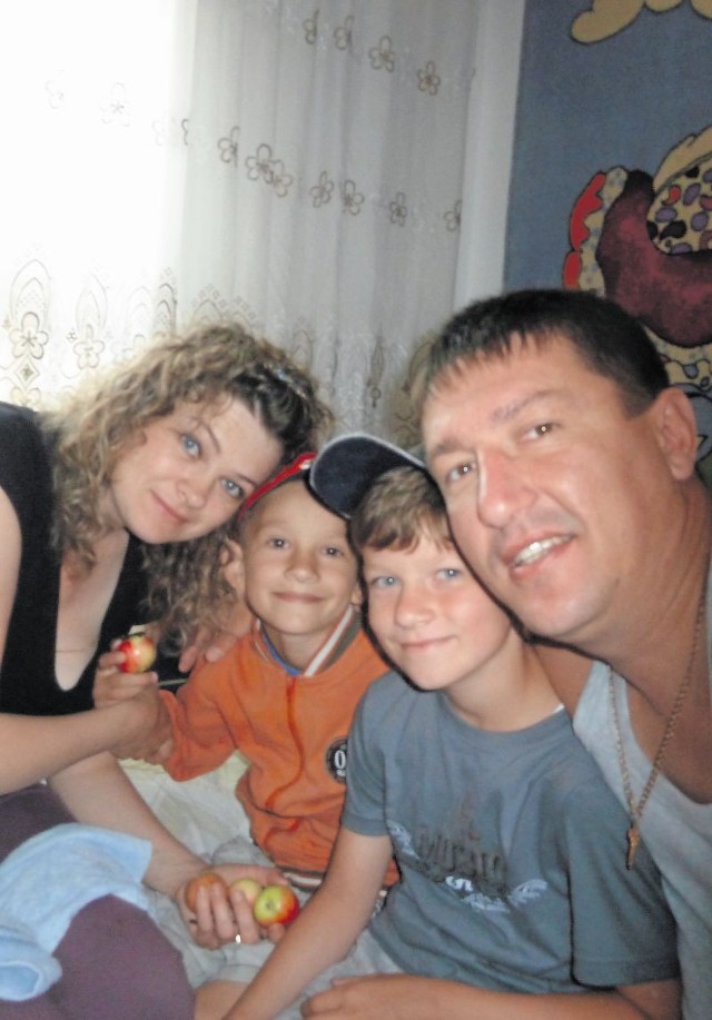 Helena, Alexandr, Sergej i Witalij Kruczyninowie