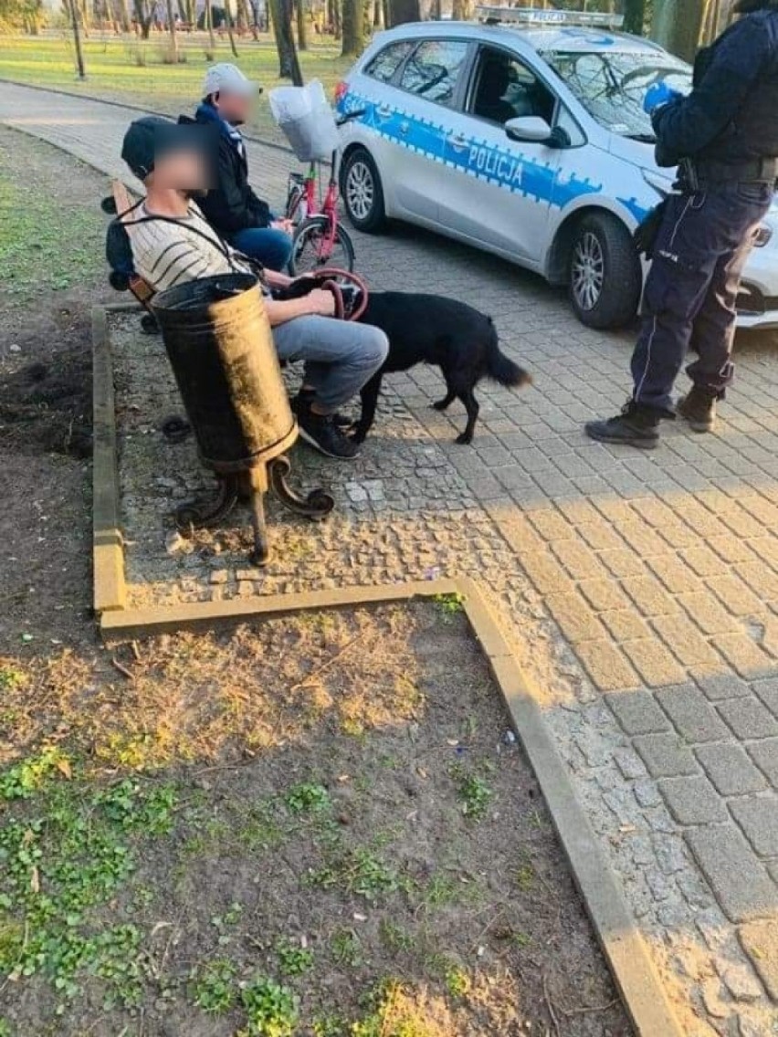 Chrzanów. Mieszkańcy lekceważą zakaz wstępu do parku. Piją tam piwo i wódkę. Posypały się mandaty 