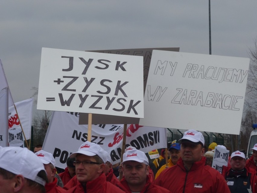 Protest w JYSK w Radomsku. Pracownicy domagają się podwyżek. Co na to władze firmy?