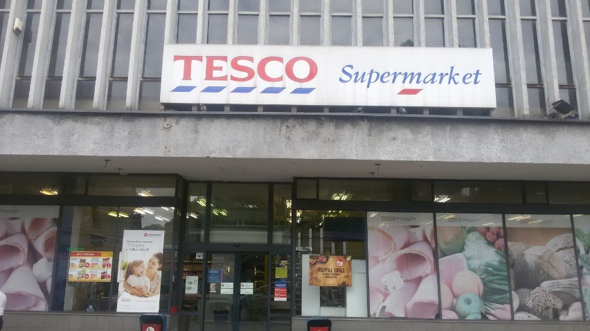 Tesco w Żywcu do zamknięcia. Sklep był nierentowny [ZDJĘCIA]