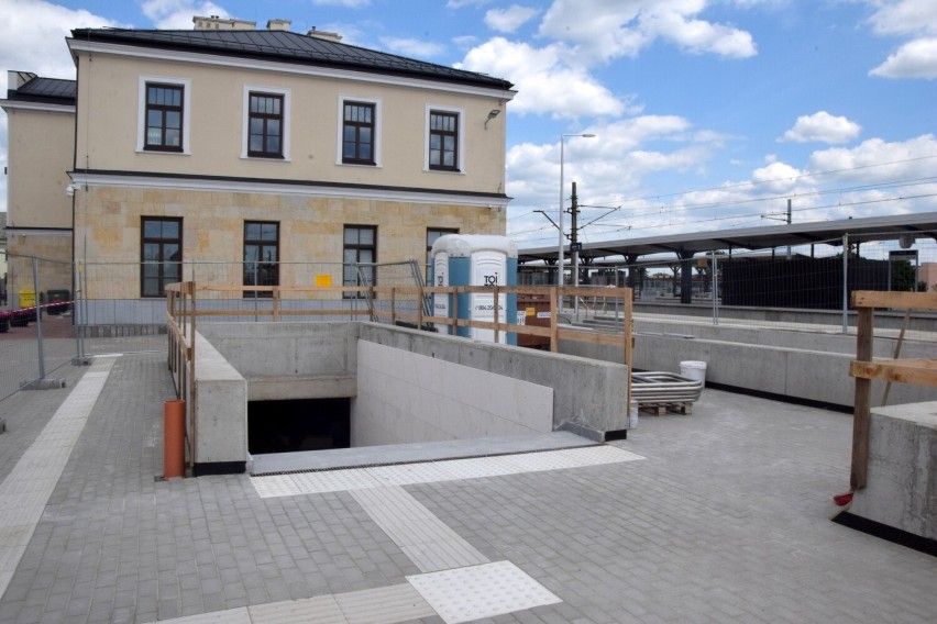 Budowa tunelu w Skarżysku-Kamiennej coraz bliżej końca. Zobacz najnowsze zdjęcia