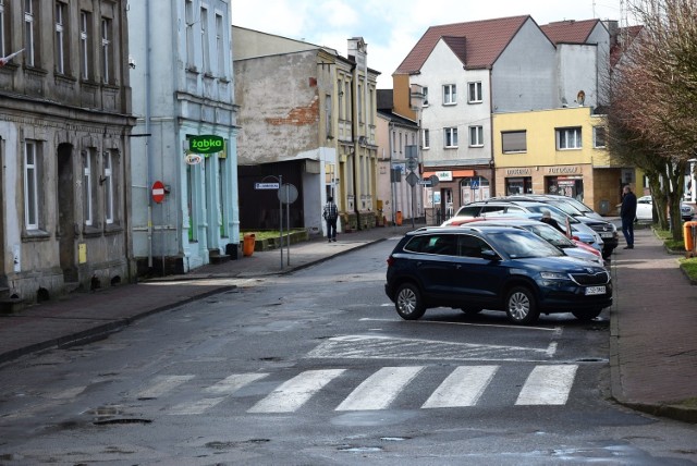 Osoby objęte kwarantanną nie mogą wychodzić z domu. Za nieprzestrzeganie grozi grzywna w wysokości nawet 30 tys. zł