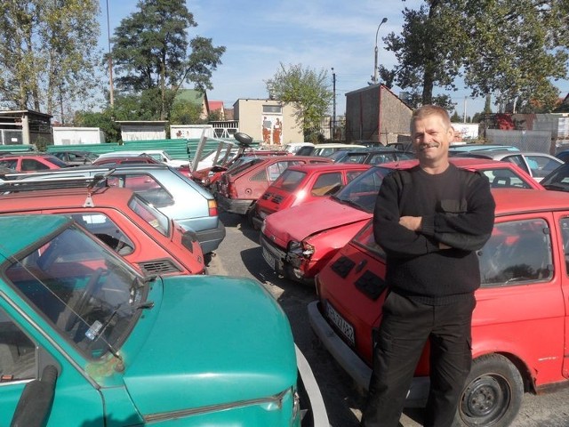 Roman Grabowski stróżuje na parkingu miejskim przy ul. Krakowskiej