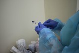 #Szczepimysię. Szpital w Świnoujściu szczepi „grupę zero”. Przyszły kolejne szczepionki