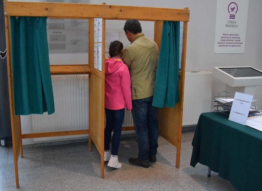 Wybory do Sejmu i Senatu w 2023 roku odbędą się 15...