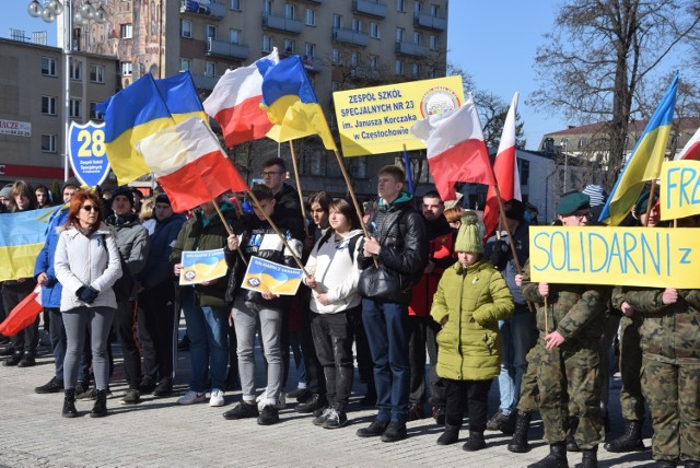 Częstochowskie Szkoły Solidarne z Ukrainą

Zobacz kolejne zdjęcia. Przesuwaj zdjęcia w prawo - naciśnij strzałkę lub przycisk NASTĘPNE