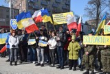 Częstochowskie Szkoły Solidarne z Ukrainą. Kilkuset uczniów wyraziło sprzeciw wobec wojny na Ukrainie