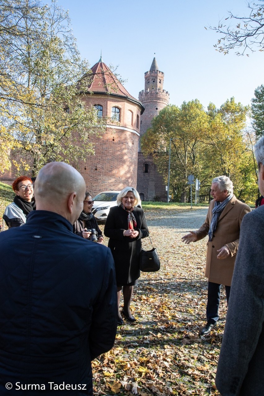 Nie ma serca, ale jest bardzo cenny. Zabytkowy, XVIII-wieczny dzwon trafił do zbiorów Muzeum Archeologiczno-Historycznego w Stargardzie 