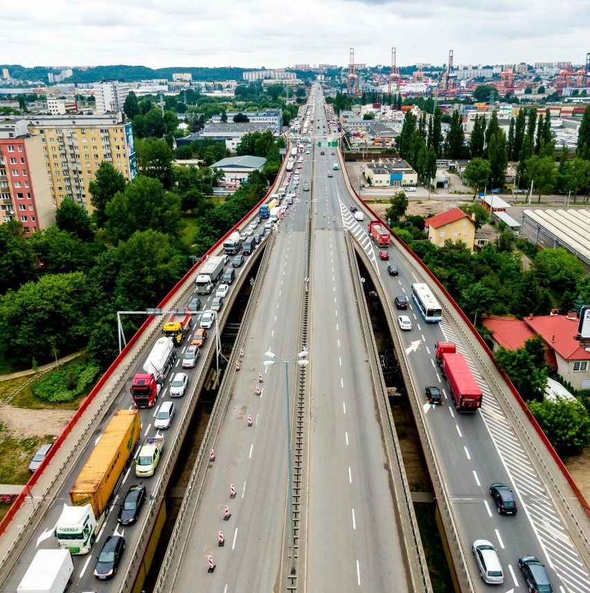 Zakorkowana Gdynia. Dlaczego miasto z morza i marzeń codziennie stoi w korkach?