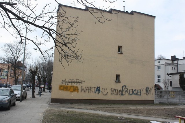 Budynek przy ulicy Wyszyńskiego w Zawierciu.