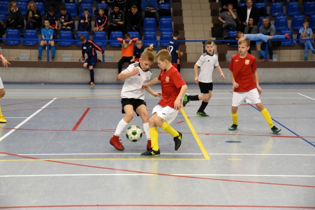 W hali widowiskowo-sportowej w Międzyrzeczu odbył się drugi turniej piłkarski z cyklu Orzeł Cup. Wystartowało w nim 12 drużyn Orlików, składających się z zawodników urodzonych w latach 2008 i 2009.