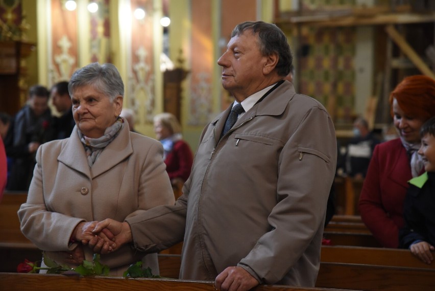 Archidiecezjalna Pielgrzymka Małżeństw i Rodzin "Róża dla...