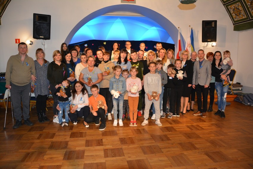 Koncert „Nasze Myśli i Serca z Wami” dla uchodźców z Ukrainy w Wielichowie 