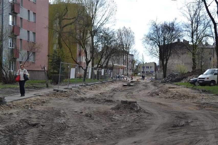 Częstochowa: Prace na ulicy Nadrzecznej znów wstrzymano. Odkryto cmentarz choleryczny z XVII wieku