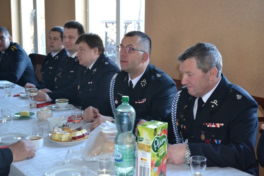 Strażackie święto w PSP w Kartuzach - awanse dla strażaków, odznaczenia dla dawców krwi [FOTO,WIDEO]