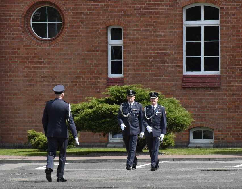 Święto 22 Bazy Lotnictwa Taktycznego w Malborku. Uroczysta zbiórka z udziałem dowódcy 1 SLT, a potem część kulturalna