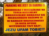 Zamiast opłaty za parking - zmów modlitwę