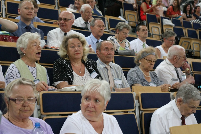 Kongres Świadków Jehowy w Łodzi. 6,5 tys. osób w Atlas Arenie [ZDJĘCIA]