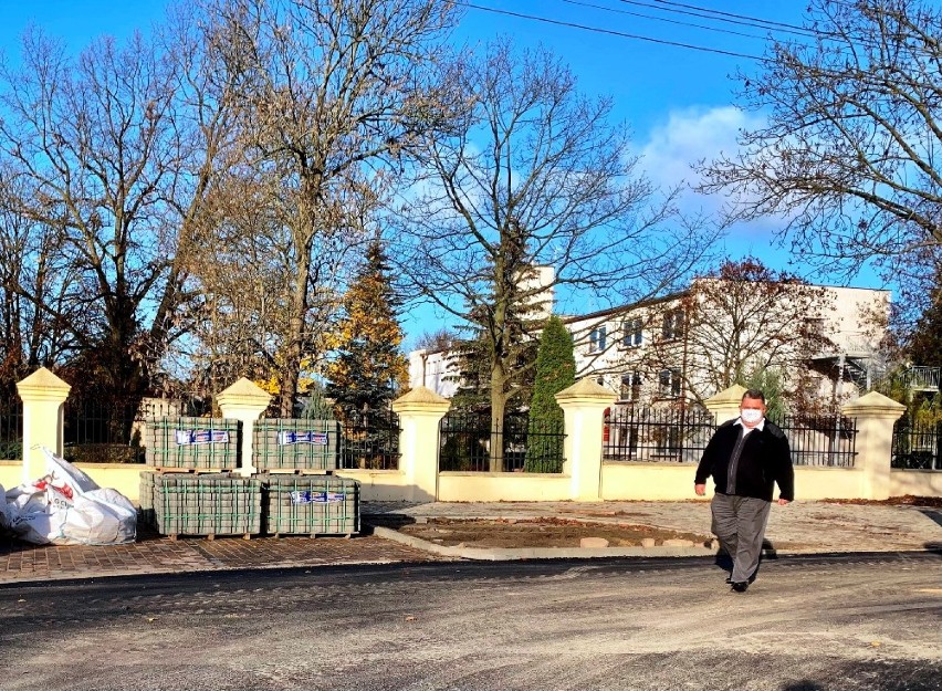 Komisja Gospodarcza z Pniew zapoznała się ze stanem dróg gminnych