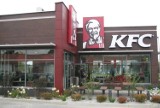 KFC z dostawą do domu? Sieć poszerza usługę o kolejne miasta 