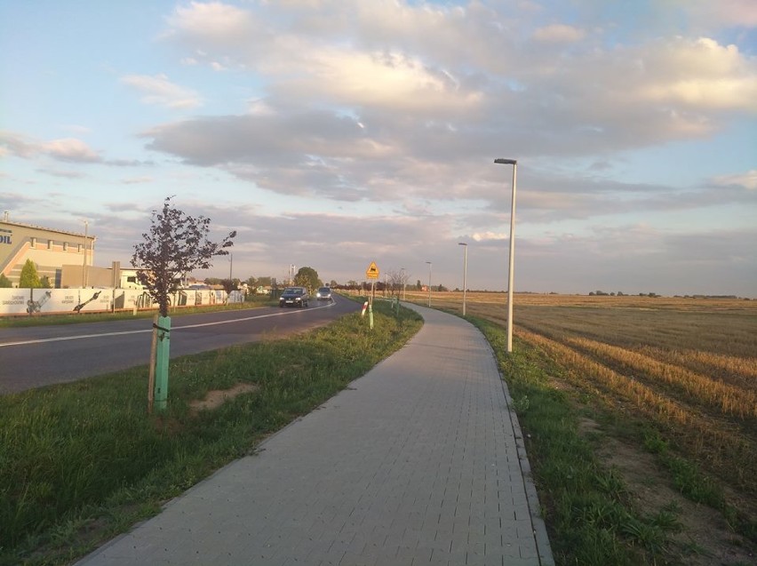 Grodzisk Wielkopolski: Będzie drugi etap ścieżki pieszo-rowerowej w kierunku Chrustowa. Gmina podpisała umowę o dofinansowanie