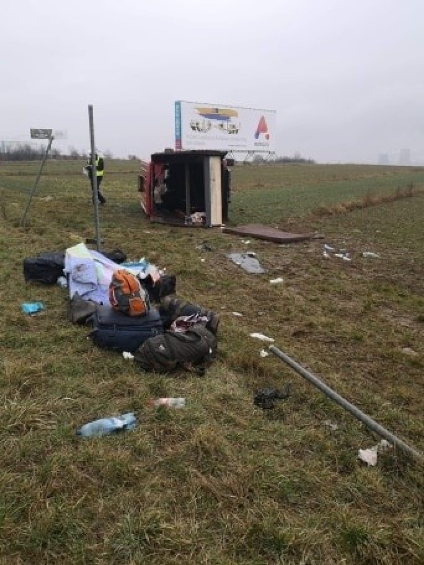 Wypadek busa na autostradzie A4 w Mysłowicach.

Zobacz...