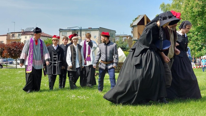 Piknik Historyczny w Busku przyciągnął dużo ludzi. Było świetne widowisko. Zobaczcie zdjęcia