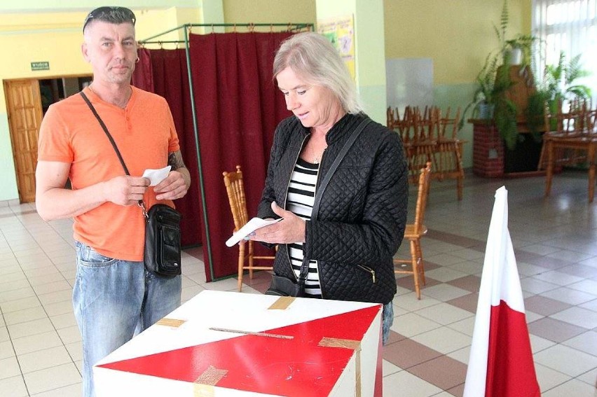 Wybory Prezydenckie 2015. Trwa II tura głosowania we Włocławku i regionie [frekwencja, wideo]