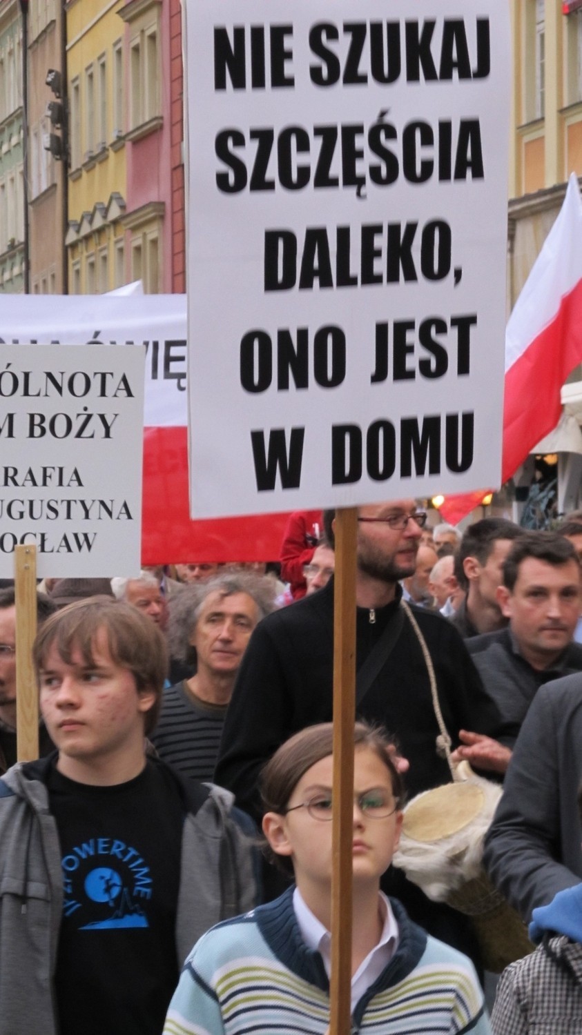Wrocław: Marsz mężczyzn w centrum (ZDJĘCIA)